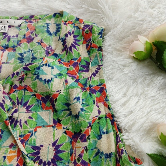 Cabi Women's Kaleidoscope Print Top Size XS - Picture 3 of 7